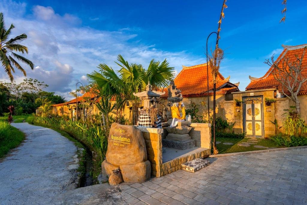 Boutique Villa and Resort Management