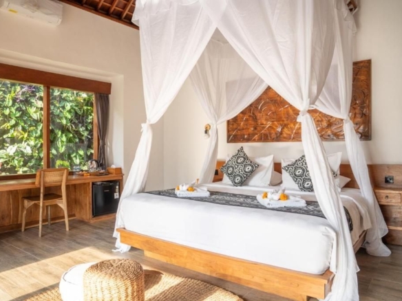 Enhance this photo to high definition. Improve sharpness clarity and details without changing the original colors or style. Remove noise blur and compression artifacts. Keep the image realisti 1